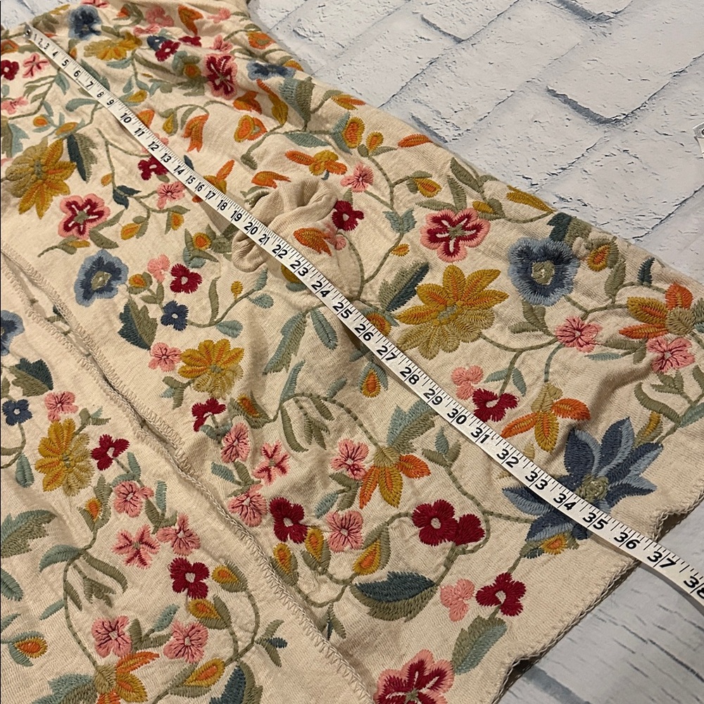 Floral Embroidered Hooded Cardigan - Picture 8 of 10